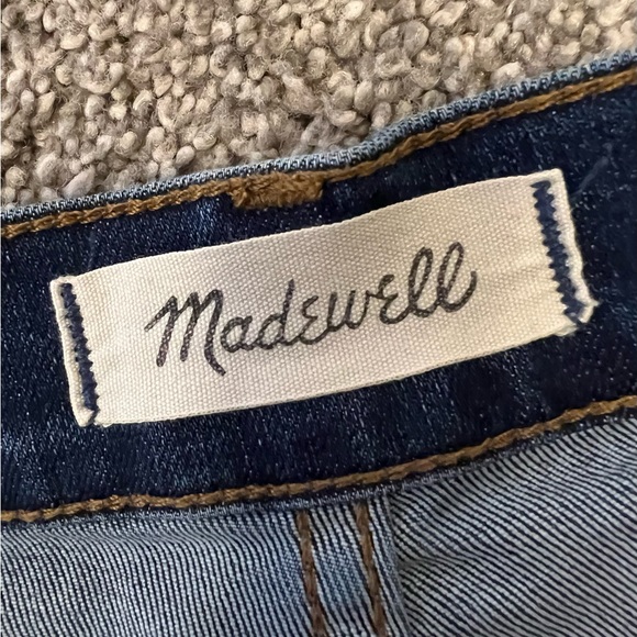 Madewell high rise, button fly, freyed hem jeans, size 29 - Picture 7 of 9